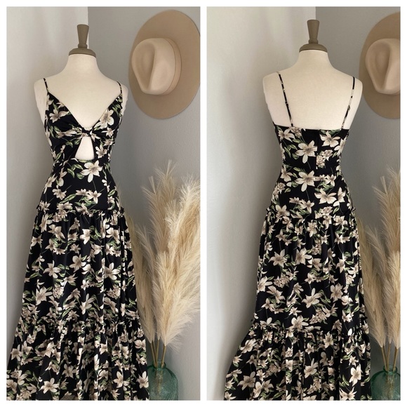 ❤️ Lulus Blooms of Paradise Black Floral Print Sleeveless Maxi Dress! - Picture 8 of 13